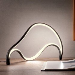 LED stolní lampa Tempest, matná černá