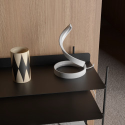 LED stolní lampa Torsion - matná bílá